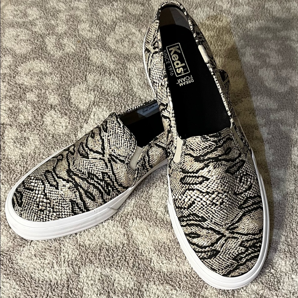 Keds dock shoes